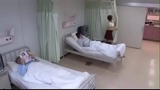 mãe chinesa sentando muito na piroca do filho