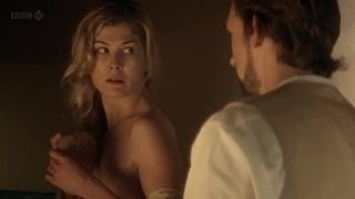 Rosamund Pike – Compilation